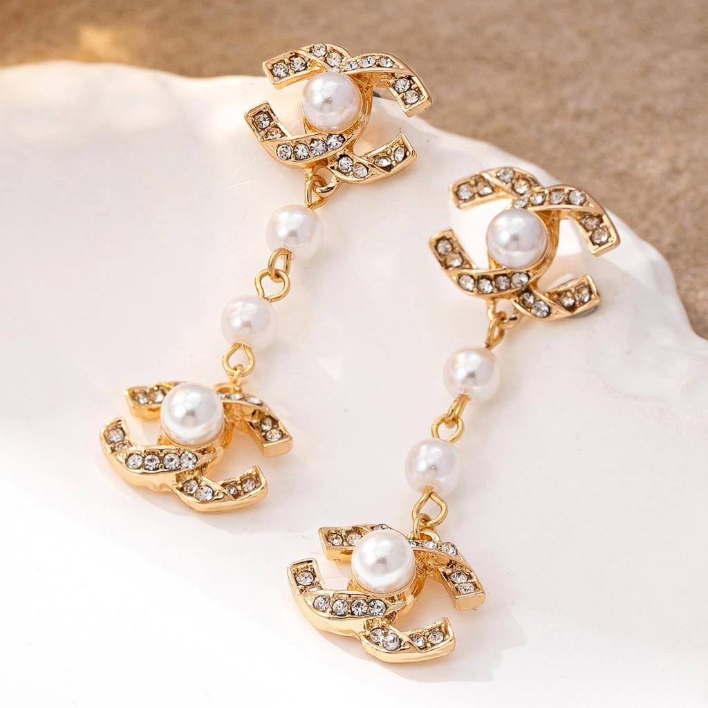 Daisy Jewelry: Imitation Pearl & Rhinestone CC Pendant Earrings for Women's Daily Wear