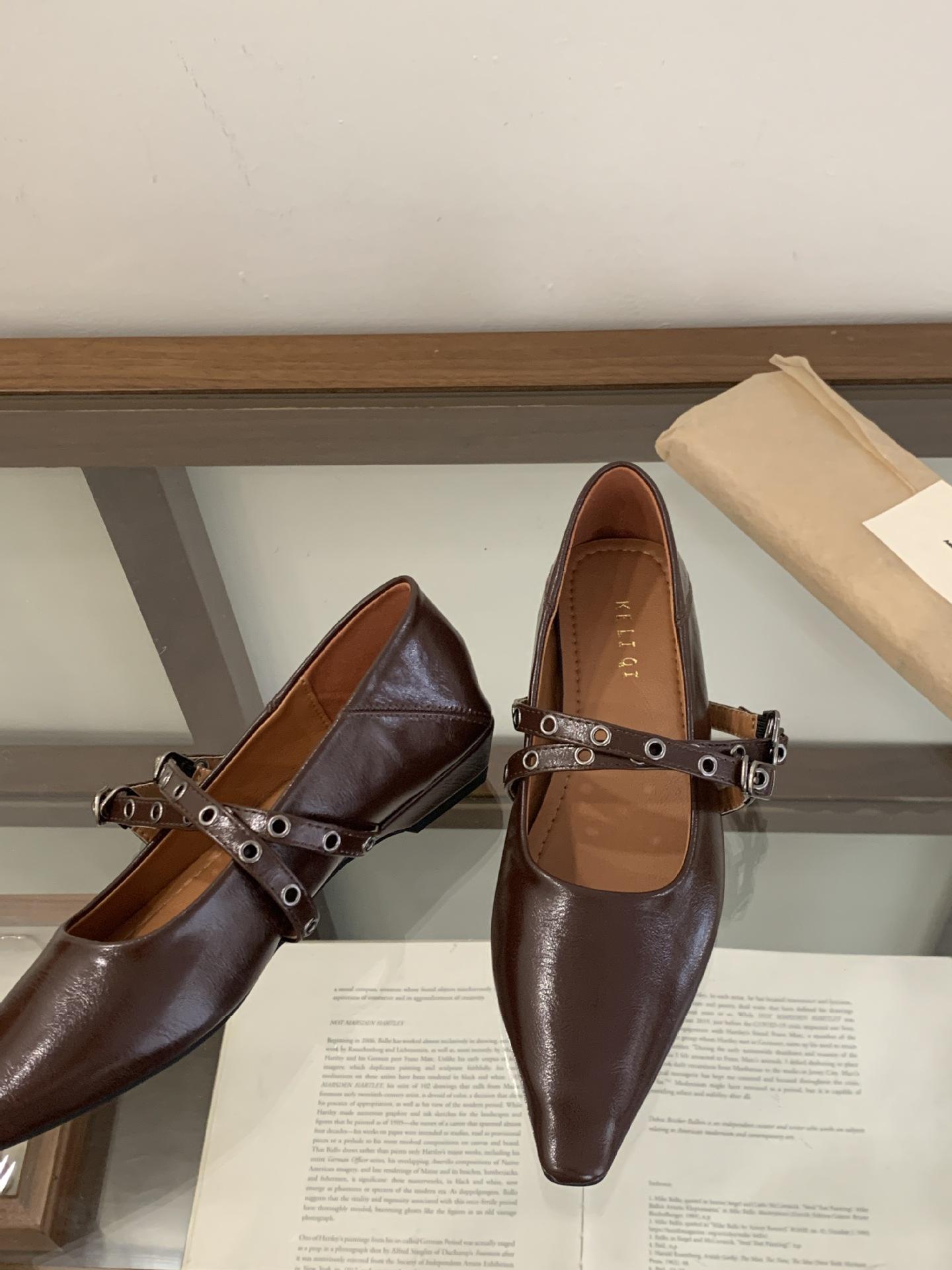 

Simple and versatile soft leather Mary Jane shoes women s 2025 spring and autumn new soft leather evening low-heeled single shoes cross-strap women 39