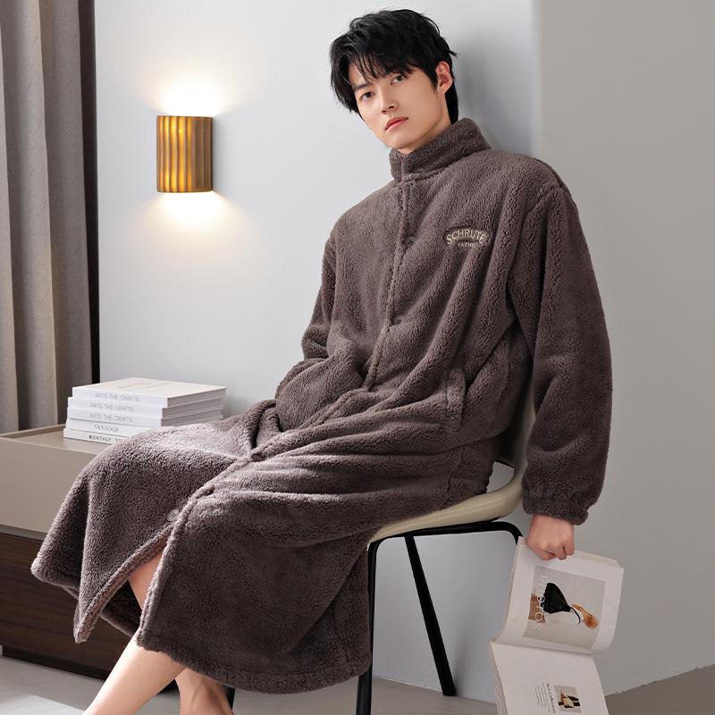 Flannel Couple's Robe: Cozy Coral Fleece Bathrobe for Men and Women - Warm, Thick, and Perfect for Winter