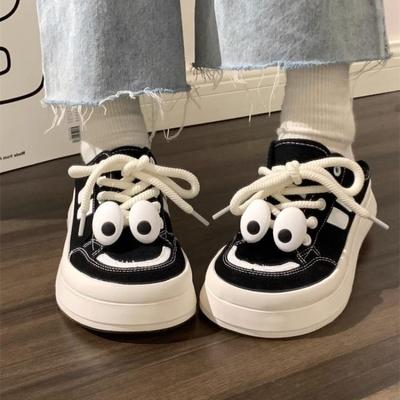 Chaussures pour femmes en toile à semelles épaisses, laides mais mignonnes avec de grands yeux, 2024 nouveau design, à semelles plates, décontractées, polyvalentes, vulcanisées