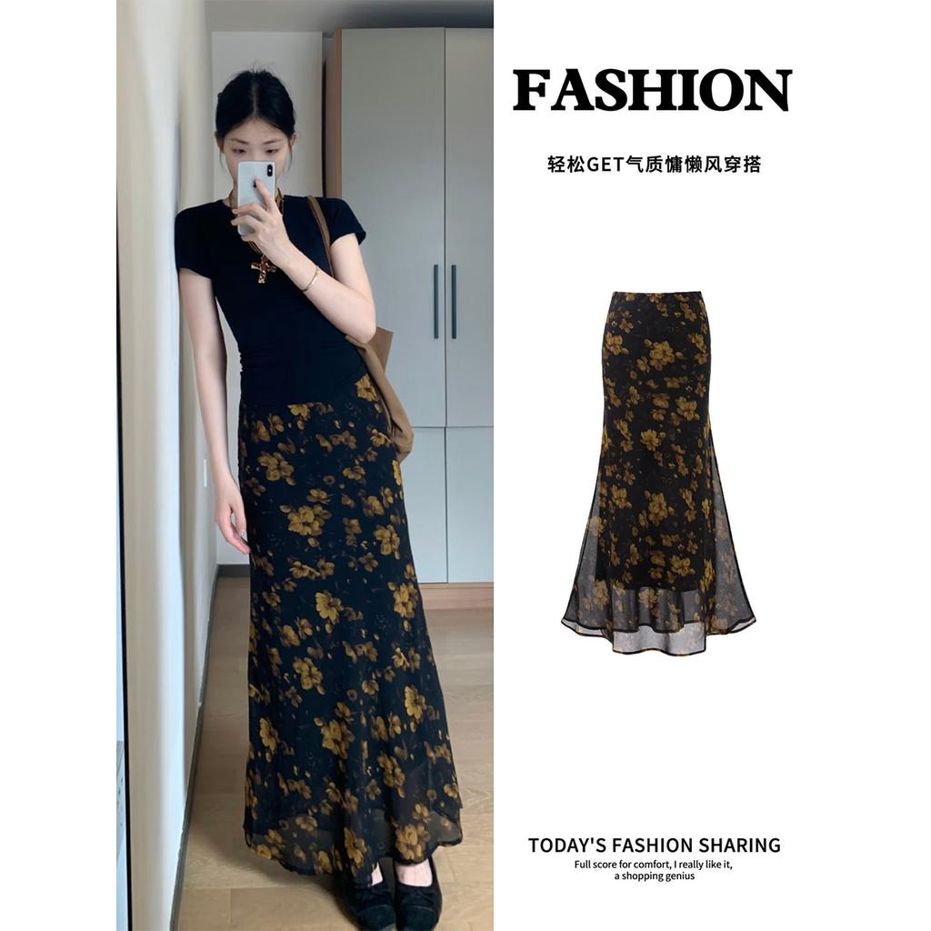 Black hip-wrapped floral skirt, long fishtail skirt, beautiful suit in early spring, women's new summer wear
