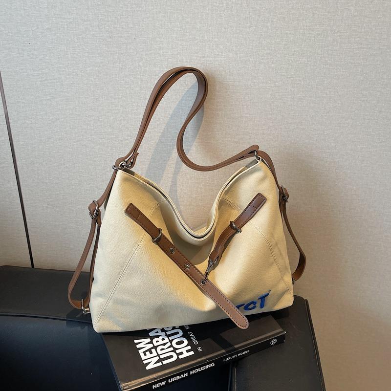 Simple large-capacity tote bag women's new casual and fashionable commuter solid color backpack