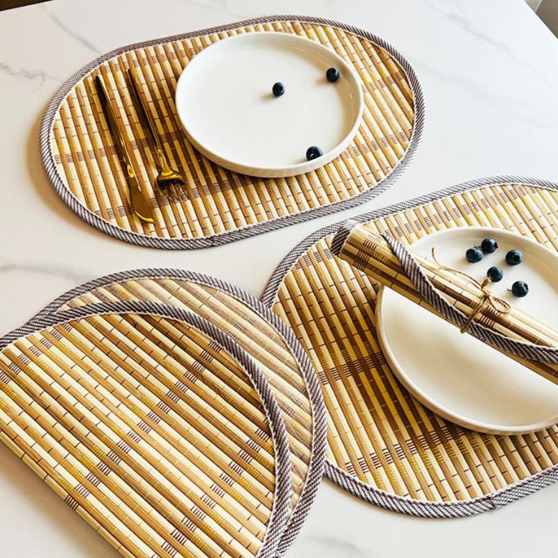Woven Oval Placemat Nordic INS Bamboo Table Mat with Edge Binding, Heat-Resistant Dining Pad Home Restaurant Western Cuisine