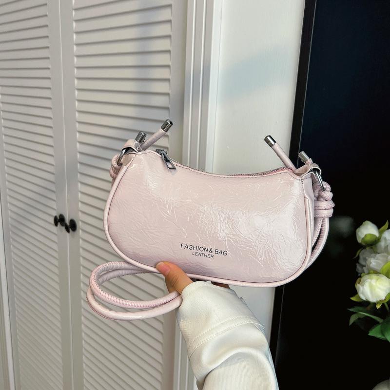 Trendy Fashionable Cross-body Bag, Small Bag with A Chic and Simple Design, Diagonal Cross-body Small Square Bag