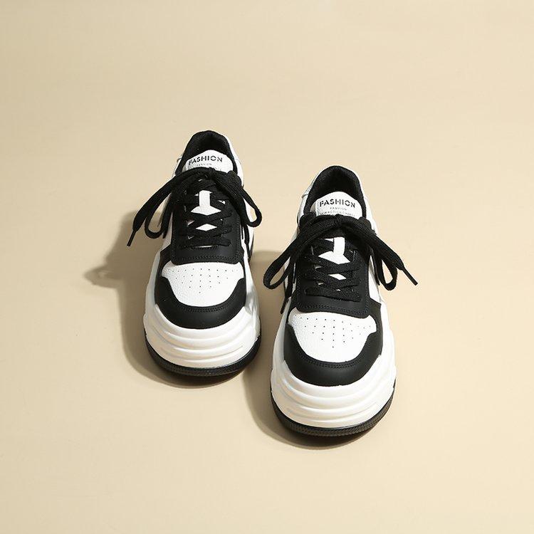 Inner height-increasing women's shoes leather 2025 spring new versatile thick-soled small man black and white muffin white shoes women's board shoes