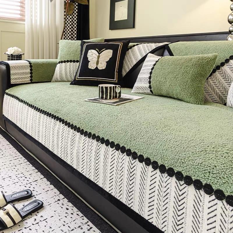 

1pcs Simple Plush Sofa Mat Winter Warm Anti Cat Scratch Couch Cushion Dust-proof Durable Living Room Furniture Protector Pillow Cover 30x50cm зелений