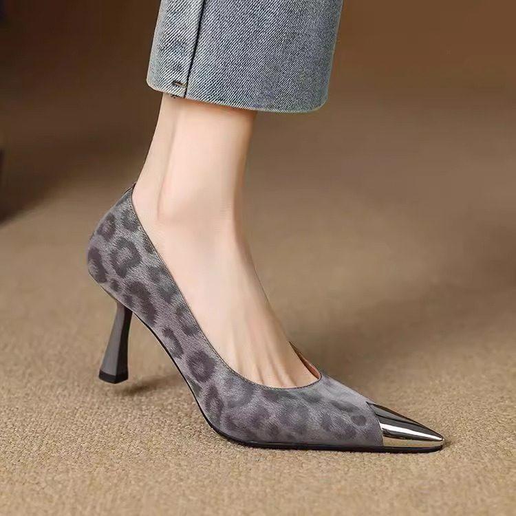 

First season metal head high heels fine heel spring and autumn leopard print design temperament versatile light mouth 39