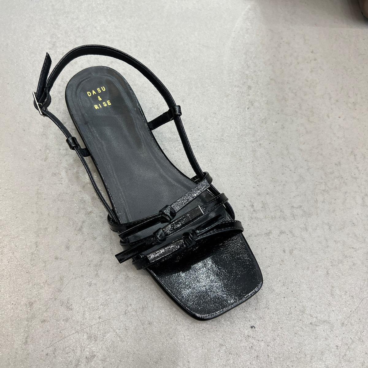 

With Medium Heels Sandals for Women Open Toe Buckles Thick Heel Block Summer 2024 Footwear Ladies Shoes Chunky Comfort Sandal 35