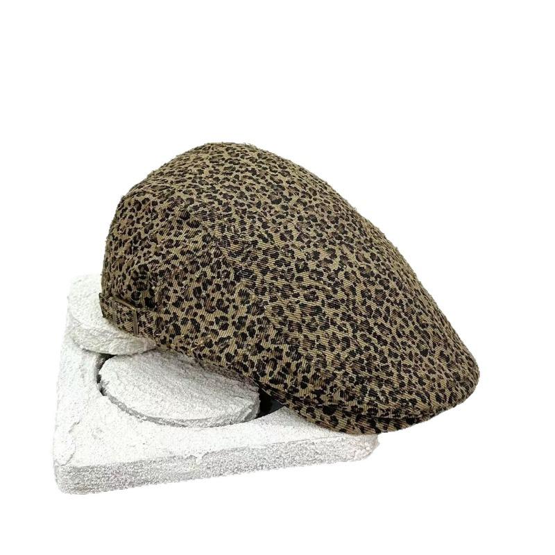 Make old and show your face, small and casual, personalized leopard print denim forward hat, women's summer short brim, versatile retro shell