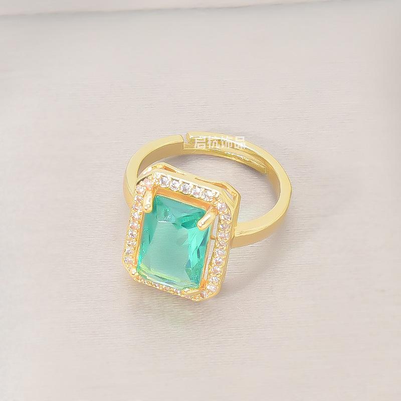 

Emerald Square Necklace Female Court Vintage Ethnic Style Premium Geometric Pendant Collarbone Chain Jewelry