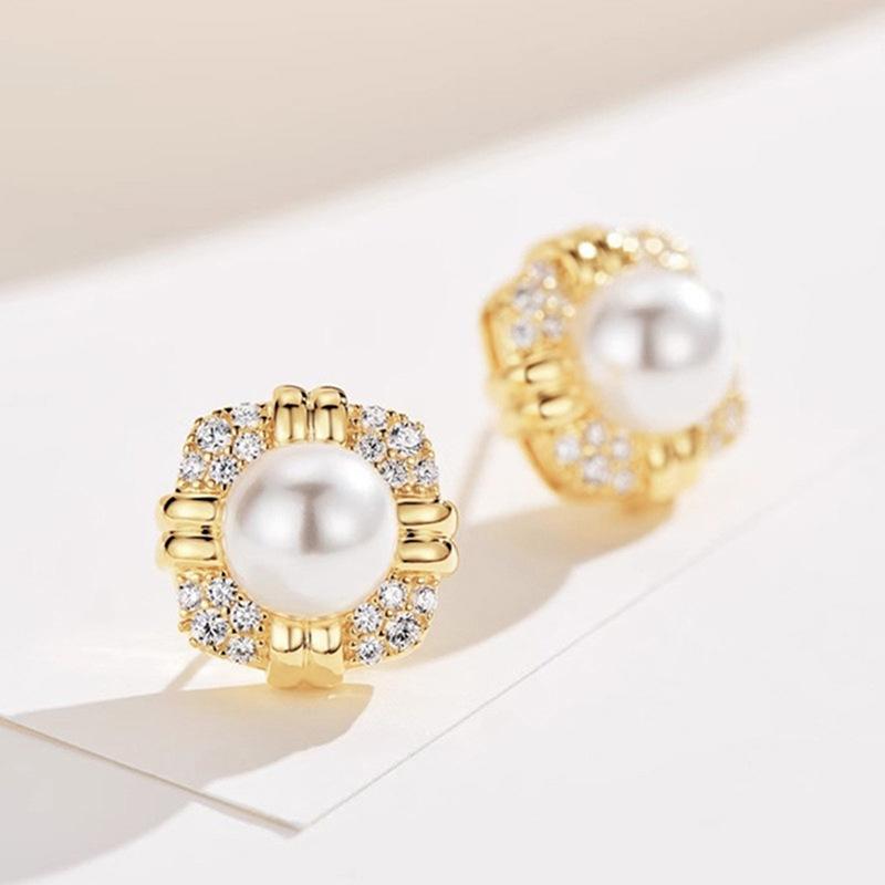2026 Korean Style Diamond Studded Pearl Earrings with Exquisite Dress and Accessories for Daily Elegant and Luxurious Zircon