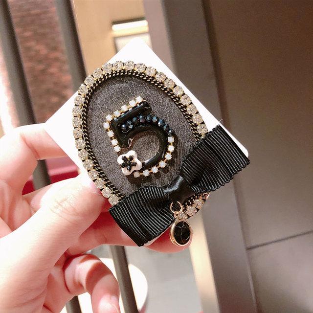 Rabbit Crown Fur Charm Simulated Pearl Brooch Pins Women Fringe Flower Ball Pearl Pendant Tassel Letter Winter Brooches