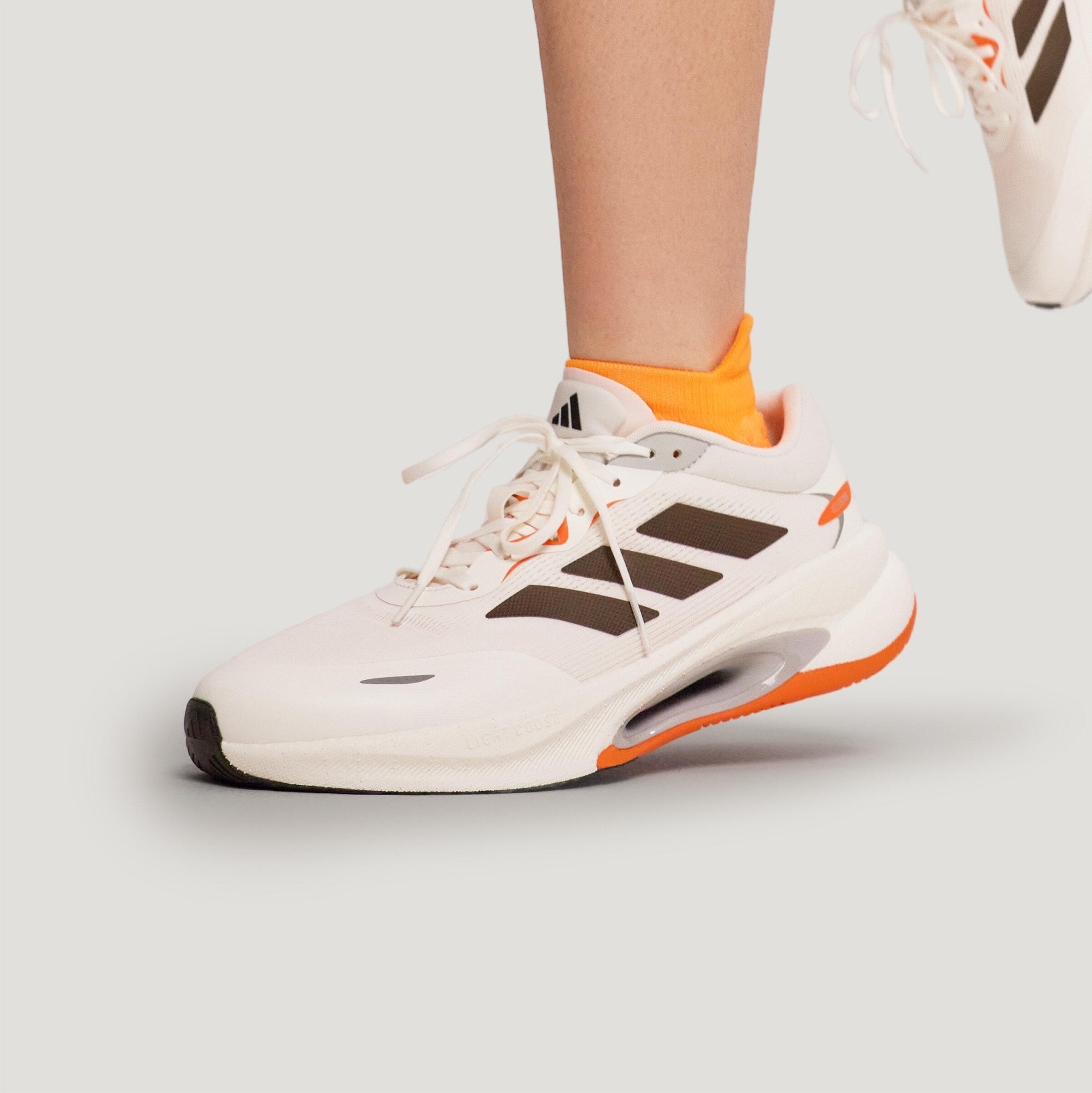 Adidas VELOSTAR Беговые кроссовки Унисекс Ярко-белые 40.5