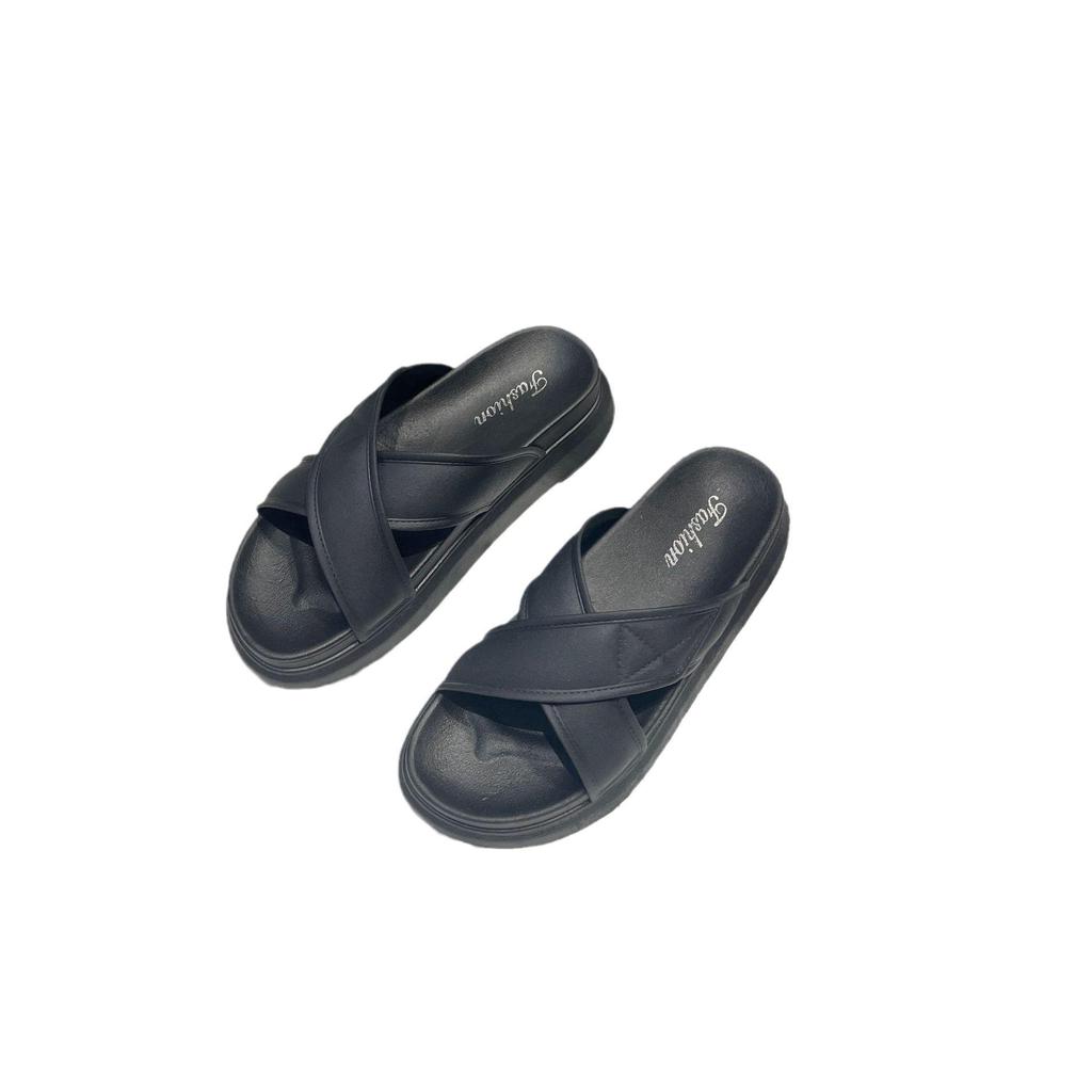 Überkreuzte Pantoffeln mit weicher Sohle Damen Sommerbekleidung neue Internet-Berühmtheit Mode flache Pantoffeln Mädchen lässige Strandsandalen