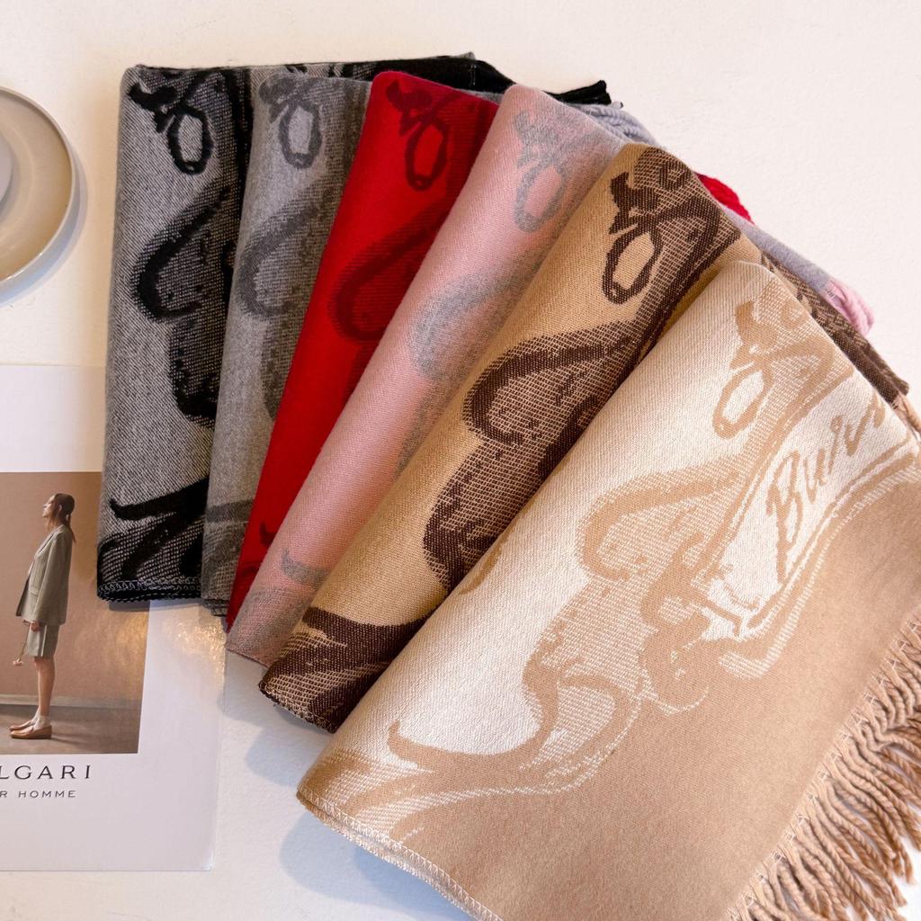 Luxury Autumn-Winter Core-Spun Yarn Scarf: Letter Style Imitation Cashmere Tassel Shawl for Warmth