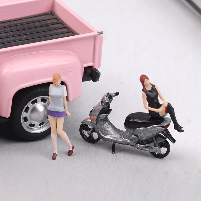 1/64 Scale Model Figurine Mini Skirt Girls Collectible Doll Exquisite Figure For Fans In Scale Diecast Model Car
