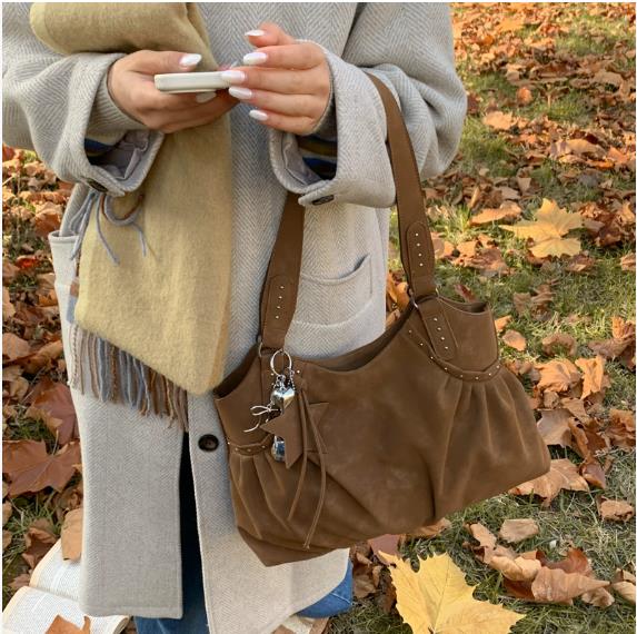 

Women Retro Solid Color Pu Leather Shoulder Bag 2026 Winter Tote Bag Luxury Designer New Trend Brand Handbags
