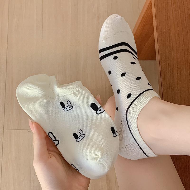 Female Summer Thin Polka Dot Cute Rabbit Boneless Shallow Mouth Invisible Do Not Drop Heel Socks