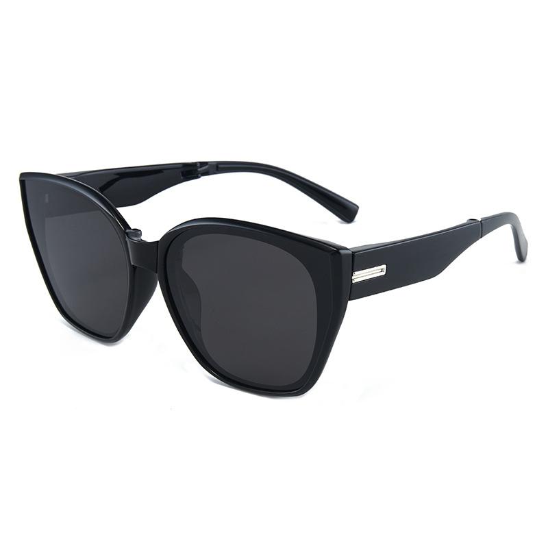 Stylish foldable sunglasses for men and women, easy to carry, with UV protection, and designed for women