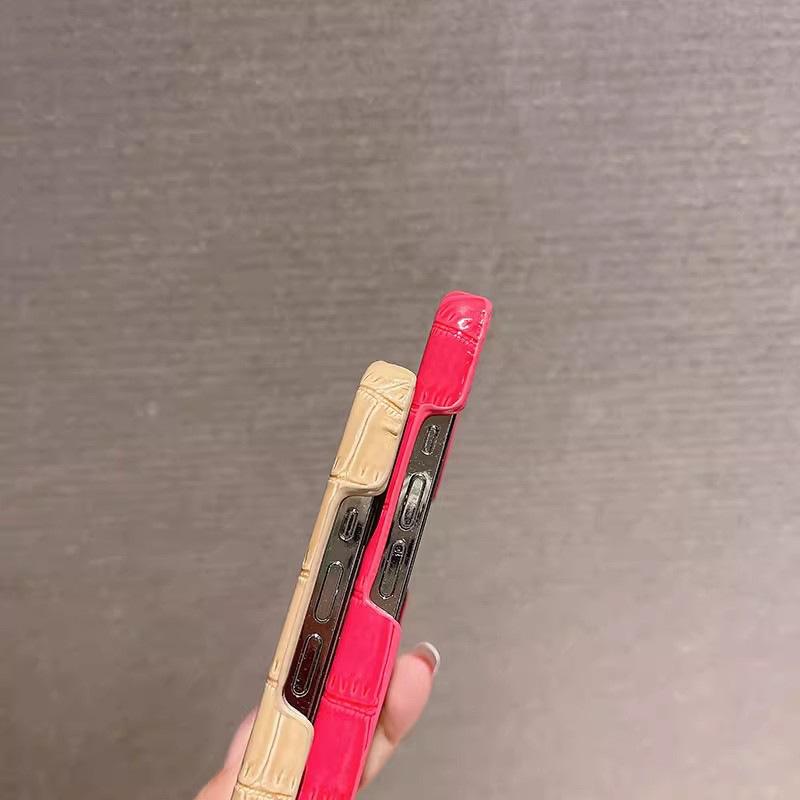 Creative IPhone14 Half-bag 13 Anti-drop 12 Crocodile Pattern Leather Case Suitable for Apple 15promax Phone Case