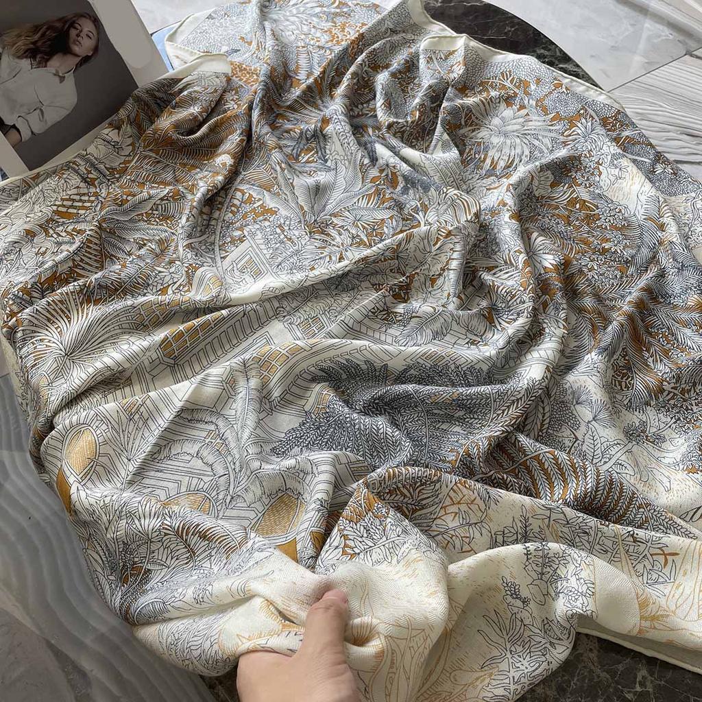 130*130cm 30% Silk +70% Wool Scarf Retro Vintage Luxurious Soft Shawl Large Warm Winter Wrap for Women