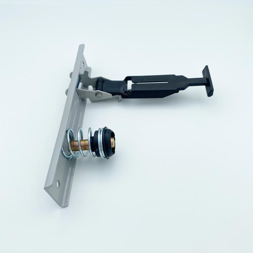 Hood Bonnet Lock for Clio II for Thalia for Clio Symbol Hood Lock Striker Opener Clasp Latch for Clio MK2 8200701114 7700842682