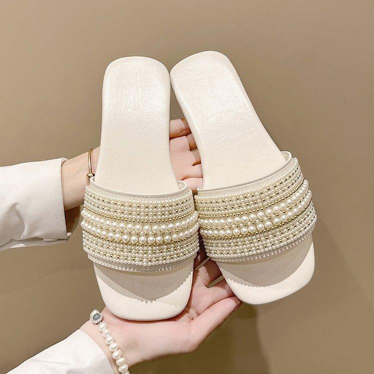 Large size flat-bottomed slippers women's summer new pearl one-word lazy one-pedal soft-soled slippers outer wear