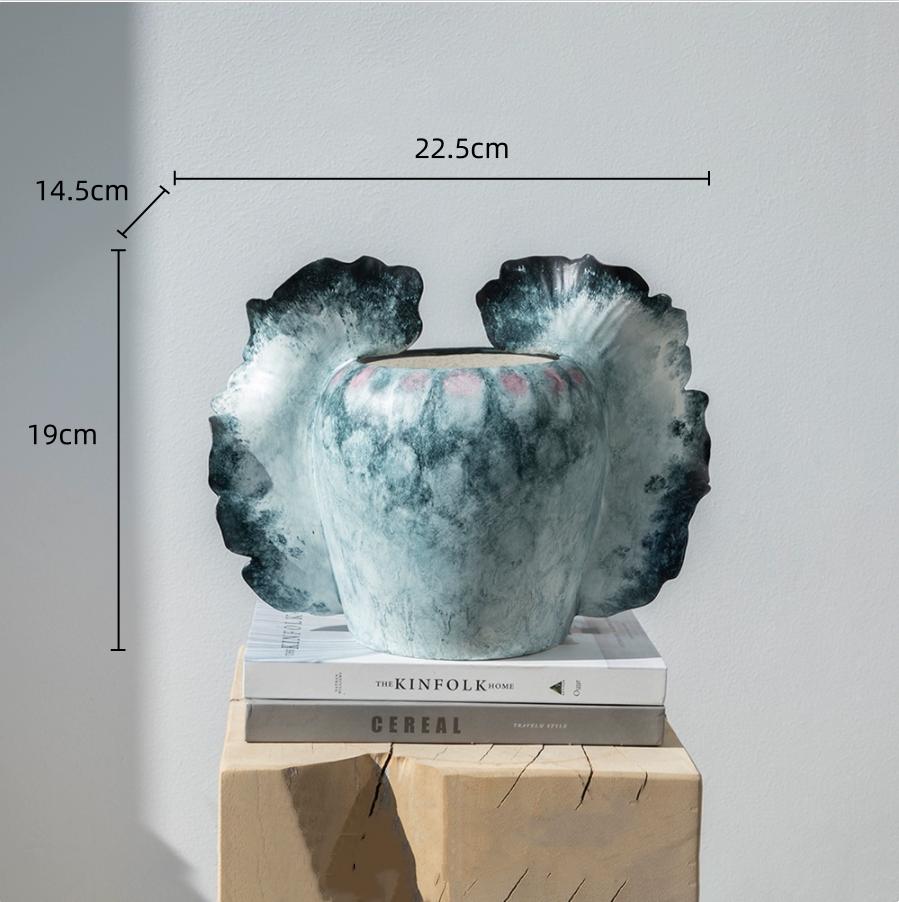 Creative Hand-painted Ceramic Vases Wavy Patterned Wings Ceramic Handicraft Floral Arrangement Accessories Home Decoration
