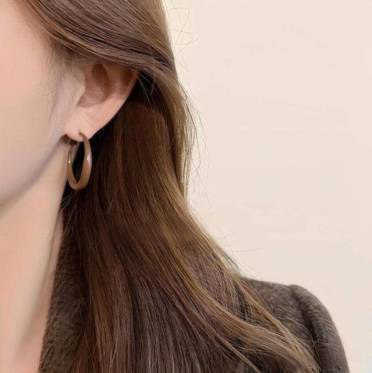 

Retro Hong Kong Style Red Oil Drop Earrings, Circles, Plain Rings, Earrings, Women S High-End Stud Earrings, Women S Temperament, Ear Buckles