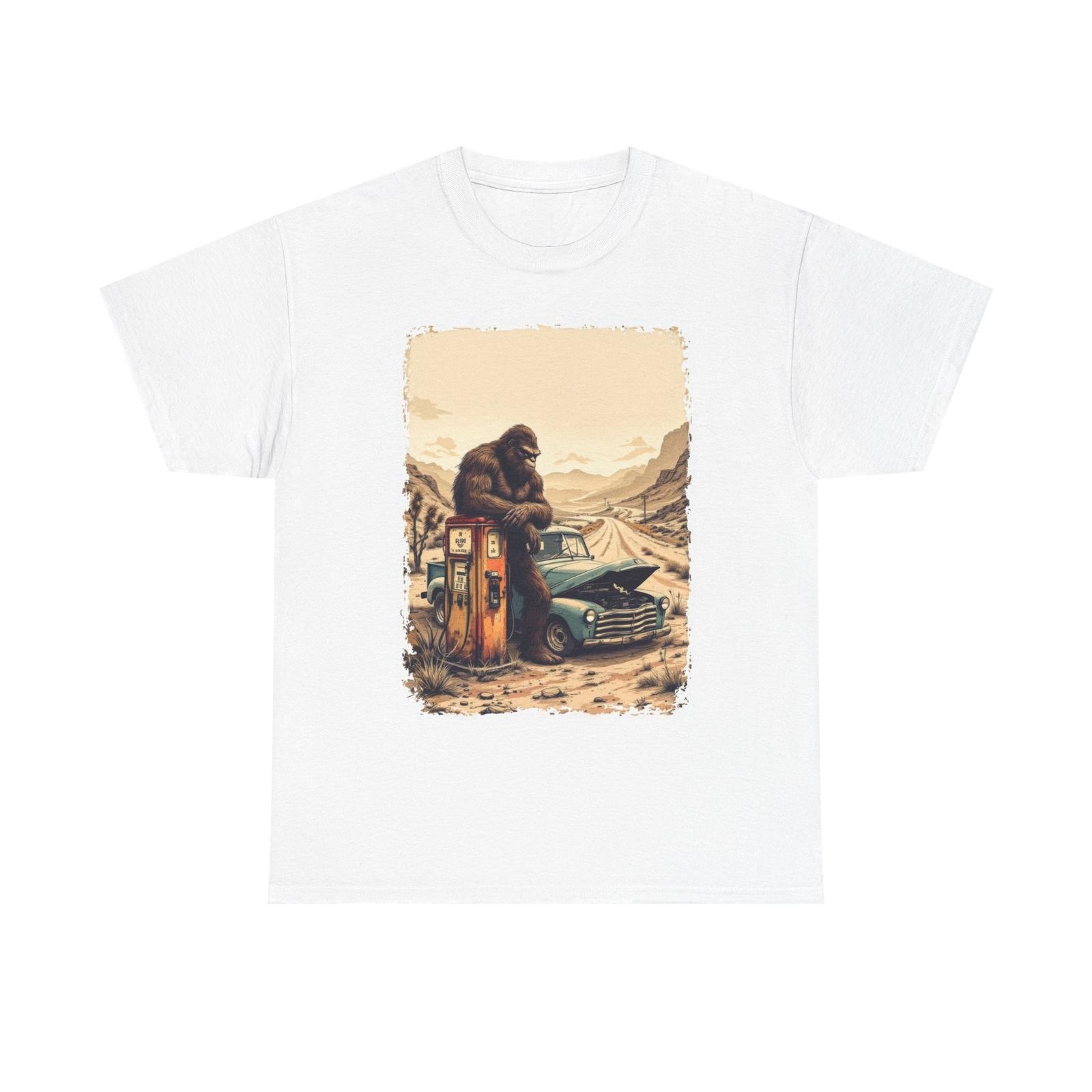 Stranded Bigfoot T-Shirt Sasquatch Car Trouble Tee Out of Gas in the Desert New 2XL