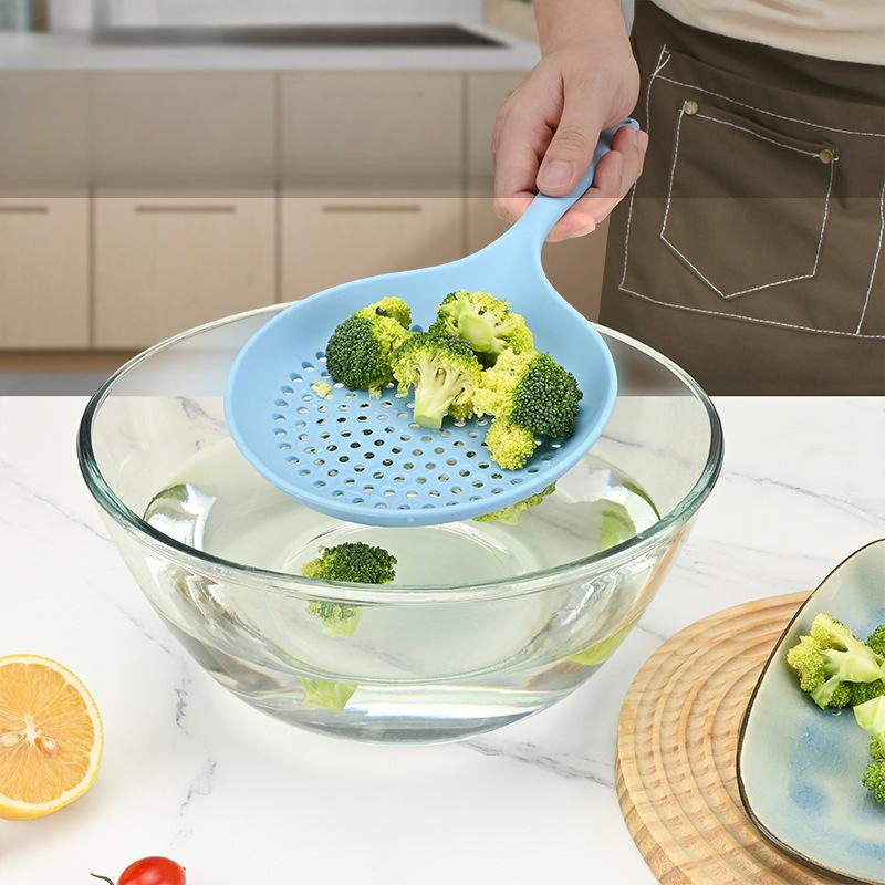 1 ks silikonové sítko na potraviny, lžíce, odvodňovací zařízení, kreativní vaření, špachtle, velký cedník na polévku, domácí kuchyňské nářadí