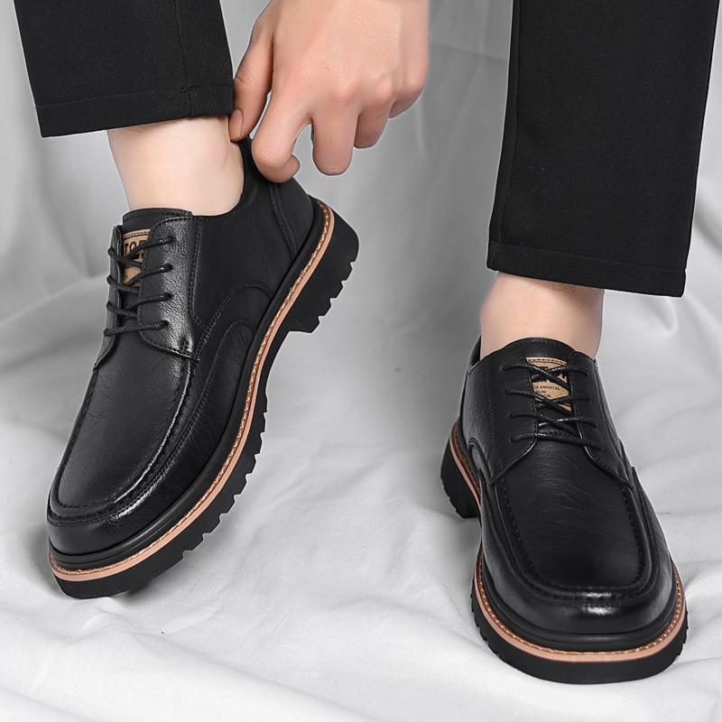 Mode Britisches Leder Business Herren Anzugschuhe Frühling Herbst Weiche Sohle Herren Designer Arbeitsschuhe Herren Mode Freizeit Slipper Herren