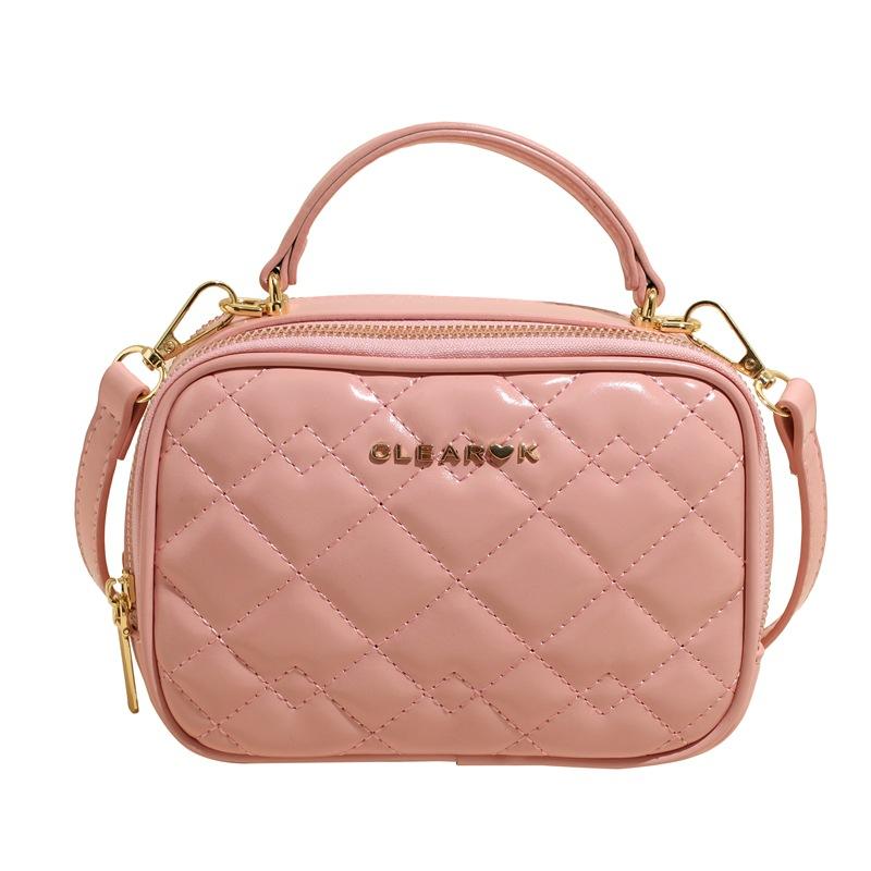 Niche design bag women 2025 new high-end messenger bag spring and summer versatile explosion portable diamond square bag