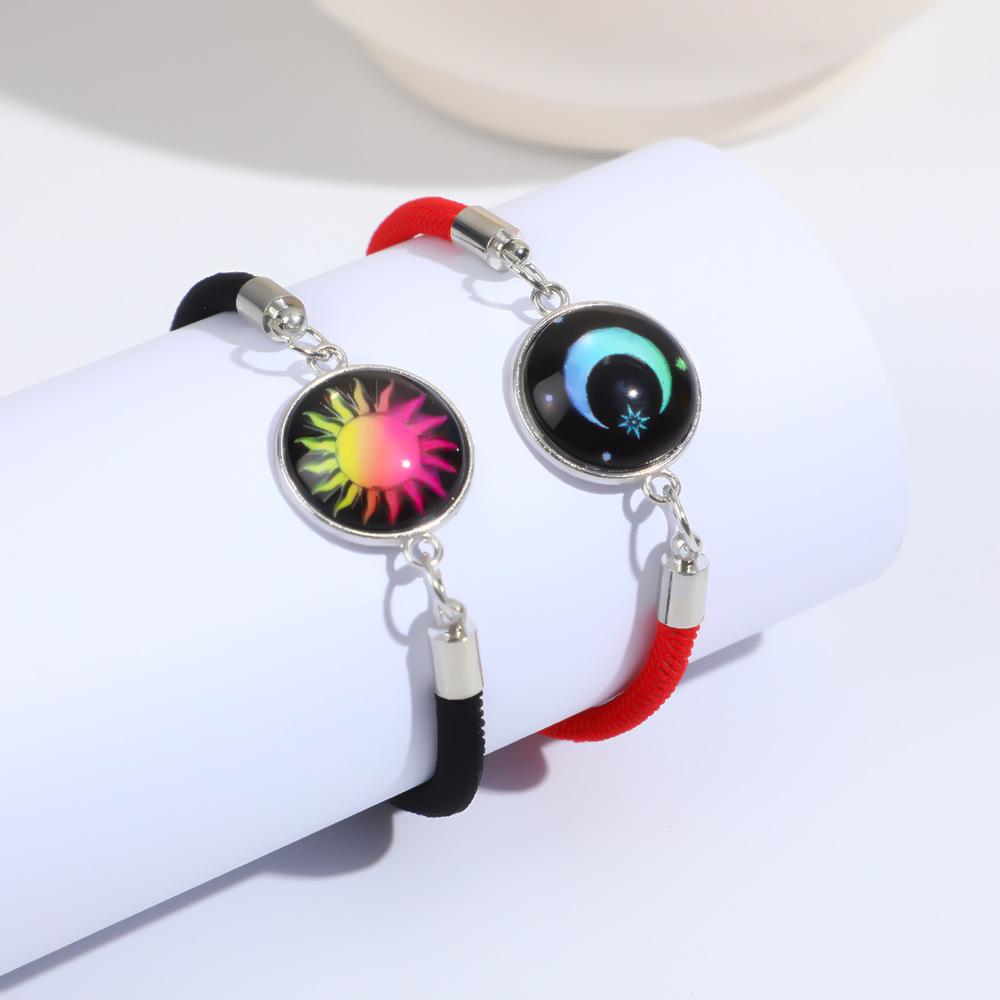 2-teiliges Mode-Paar Sonne&Mond&Stern Freund und Freundin Geschenkbox,Leuchtendes Armband-Set,Edelstahl Nicht Verblassend