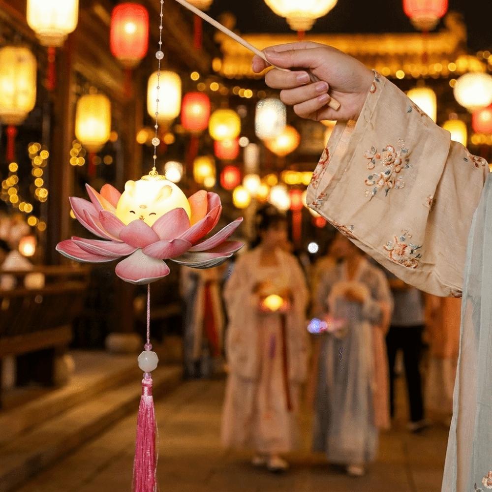 Chinese Style Mid-Autumn Festival Lotus Lantern Ancient Style Luminous Hanging Festival Light Waterproof Cartoon