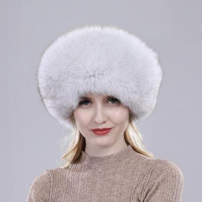 Nakrycia głowy – Czapki