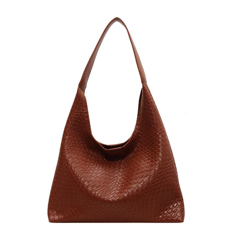 

2023 Winter New Fashion Large Capacity Tote Bag Women Popular Rhombic Armpit Shoulder Bag Wholesale коричневий
