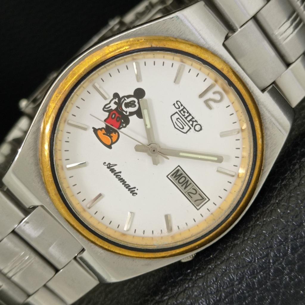

GENUINE VINTAGE SEIKO 5 AUTOMATIC 7009A JAPAN MENS WHITE DIAL WATCH a701680-5 R206c-a701680