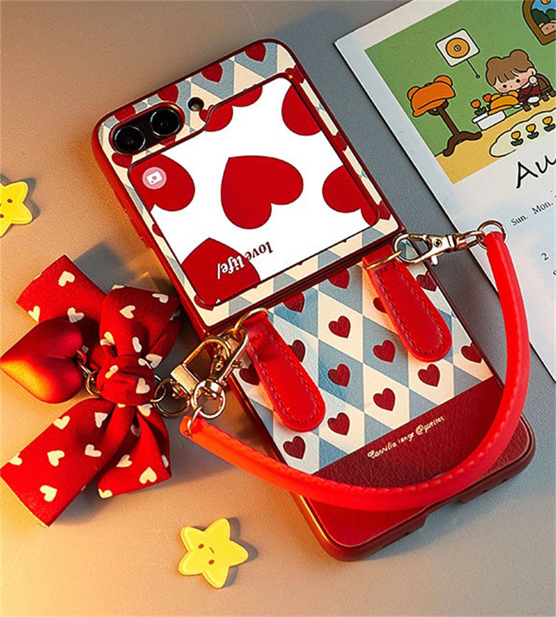 

Корейский милый чехол для телефона с подвеской в виде сердца и банта с браслетом-цепочкой для Samsung Galaxy Z Flip 5 6 Z Flip5 Flip6 Flip 4 задняя крышка for Z Flip 6