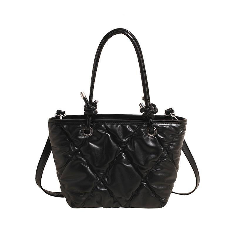 

2025 new large-capacity diamond versatile autumn and winter bag femininity sweet messenger bag Internet celebrity handbag women чёрный