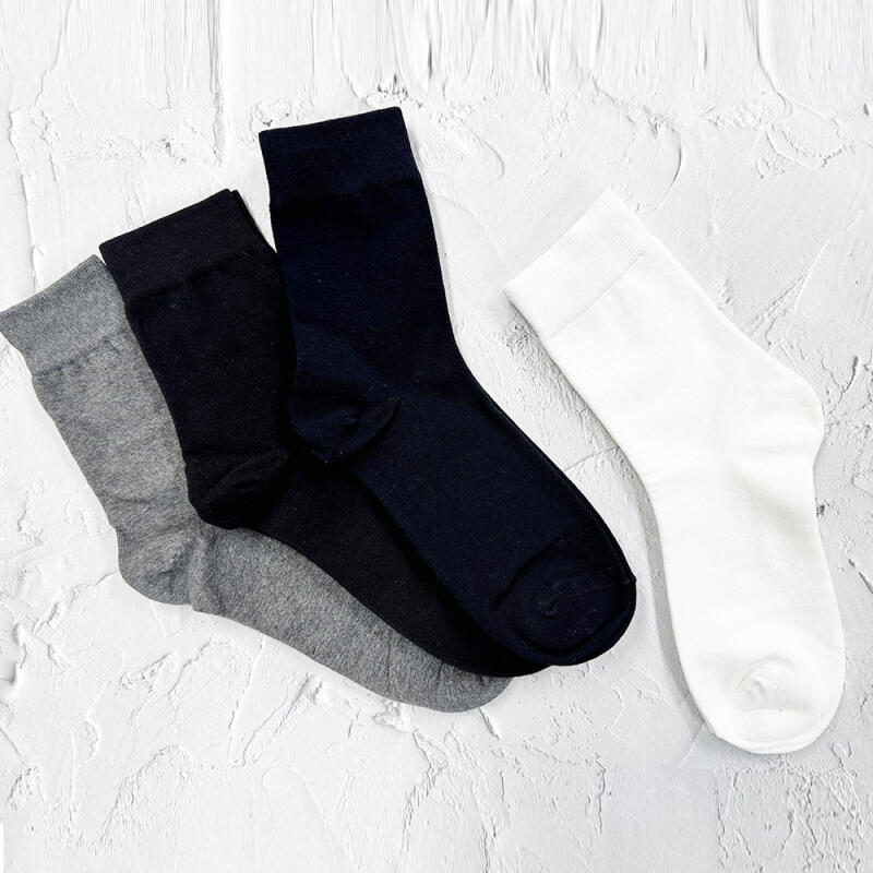 1 pair of 13 men s daily plain socks 1 pair of ivory