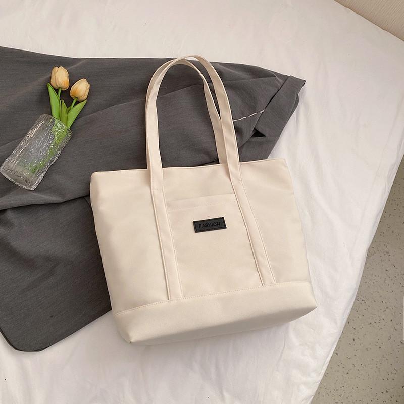 Stylish Large Capacity Canvas Tote Bag For Women Soft And Trendy Streetwear Bag