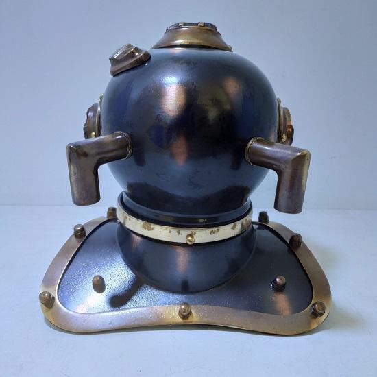 Royal Handicraft Black Mini Diving Helmet Table Top Desk Top Decor