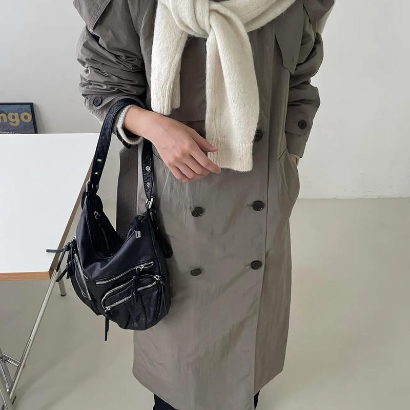 Vintage Large Capacity Soft Leather Black Motorcycle Bag Women's Simple Design Versatile Single Shoulder Crossbody Bag KTY