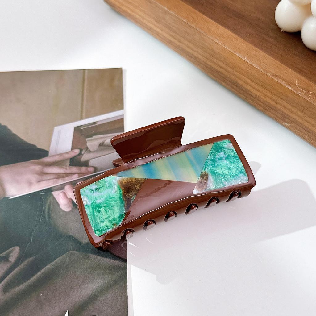 Chic Acetate Square Hair Claw Clip For Women In Fashionable Colors And Styles