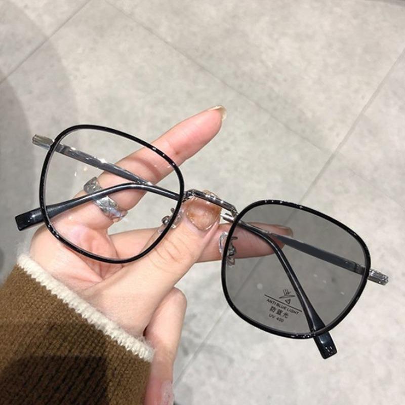 Square Metal Photochromic Sun Eyeglasses Anti Radiation Glasses for Women Men Anti Blue Light