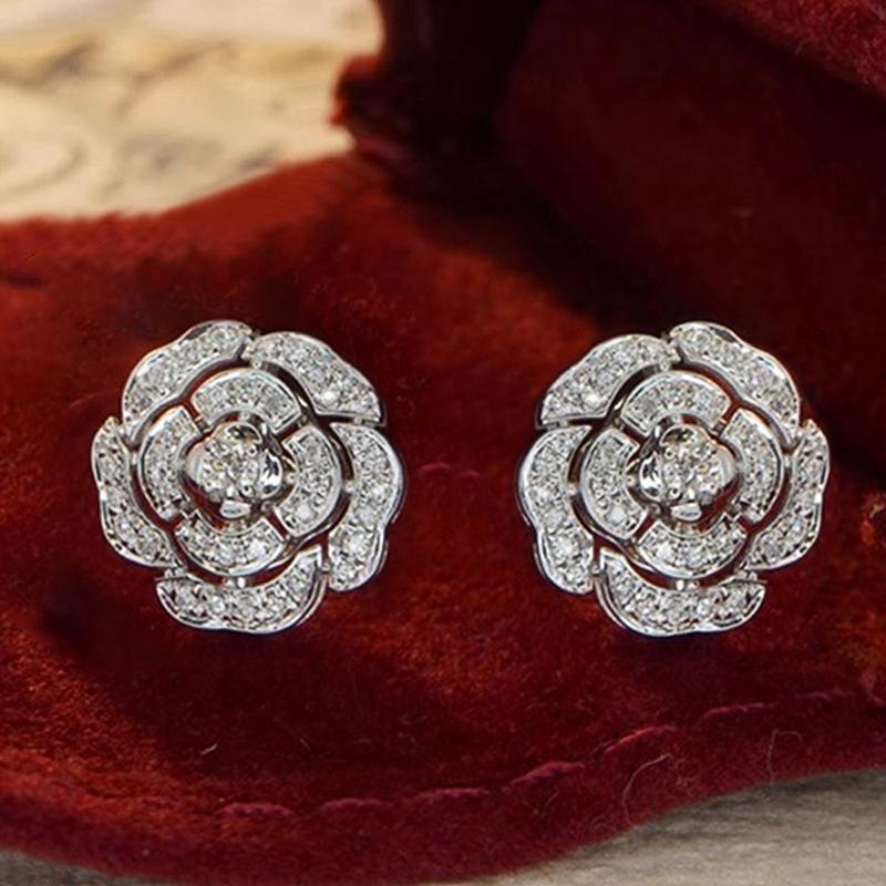 Graceful Flower Stud Earrings Women Engagement Accessories with Brilliant Zirconia Aesthetic Silver Color Wedding Jewelry