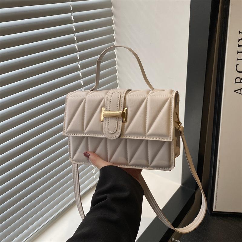 Fashionable Diamond Hand-held Small Square Bag for Women's Summer New Light Luxury Fashionable Shoulder Bag Commuter Crossbody Bag