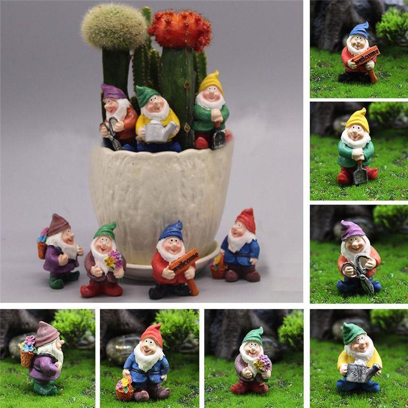 7 Stück Mini Zwerg Harz Gartendeko mit charmanten Zwergenlandschaft für skurrile Außenbereiche