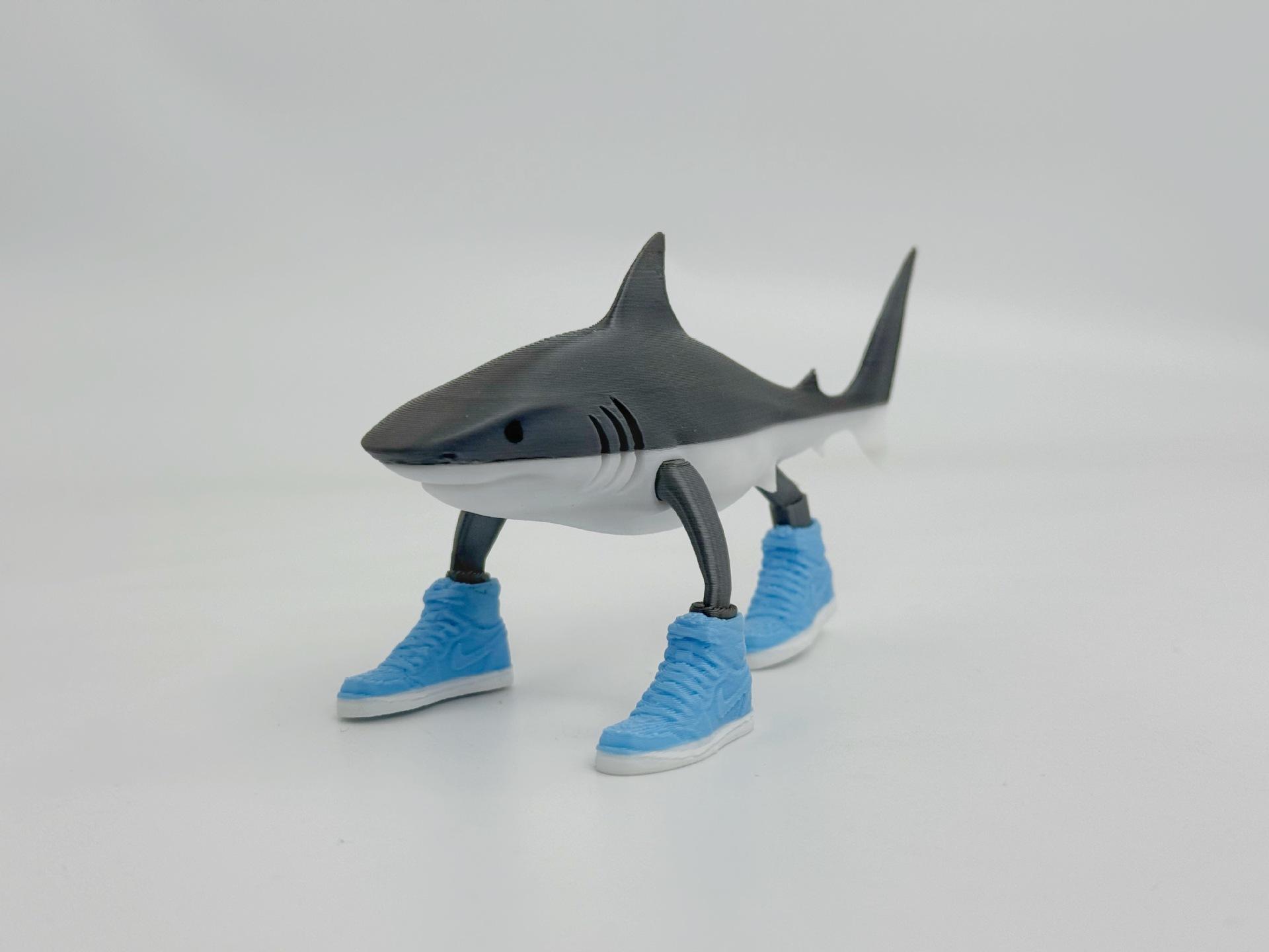 Hai-Figur Tungtungsahur Figur Lustige Puppe Desktop-Dekoration Tralalero Tralala Figur Beweglich Gelenkig 3D-gedrucktes Spielzeug